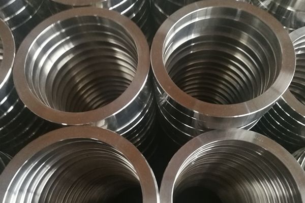 Почему корпус промышленного стального фильтра должен быть нарисован?